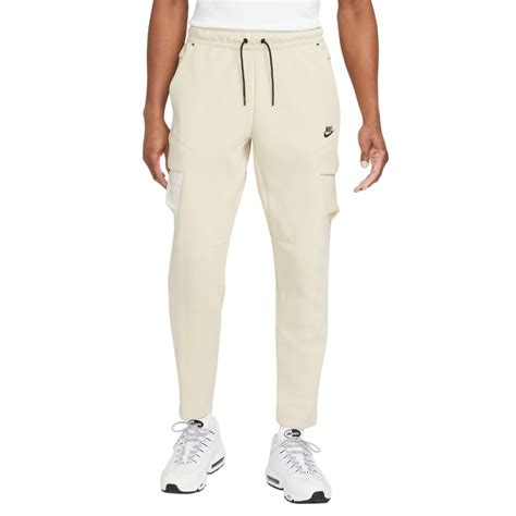 nike tech broek beige|Nike tech fleece streetwear.